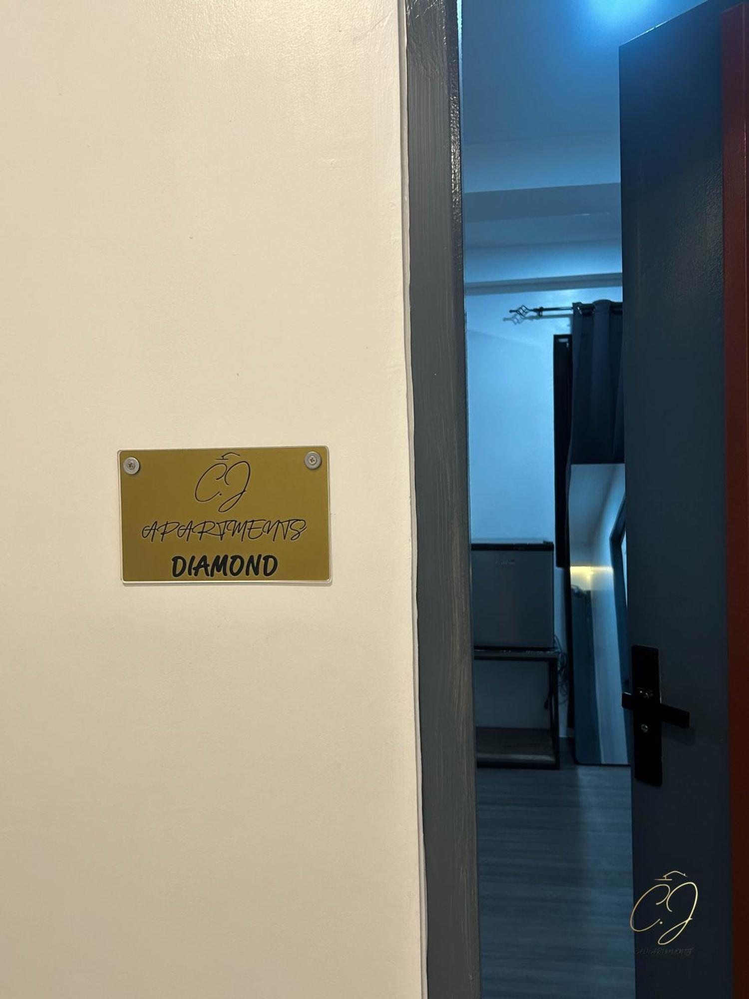 Cj Apartments Olongapo Luaran gambar