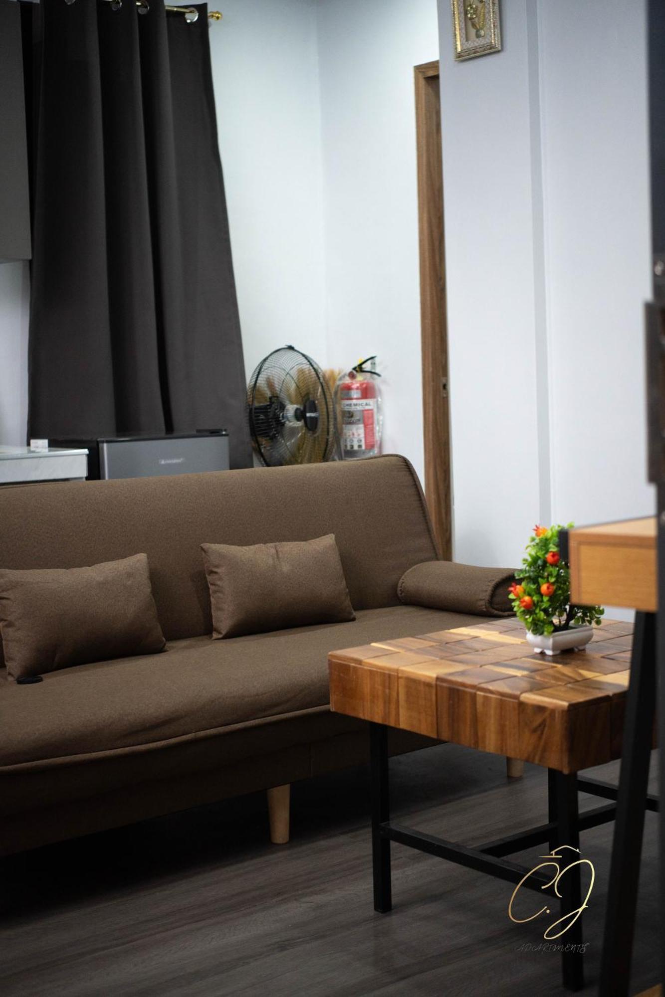 Cj Apartments Olongapo Luaran gambar