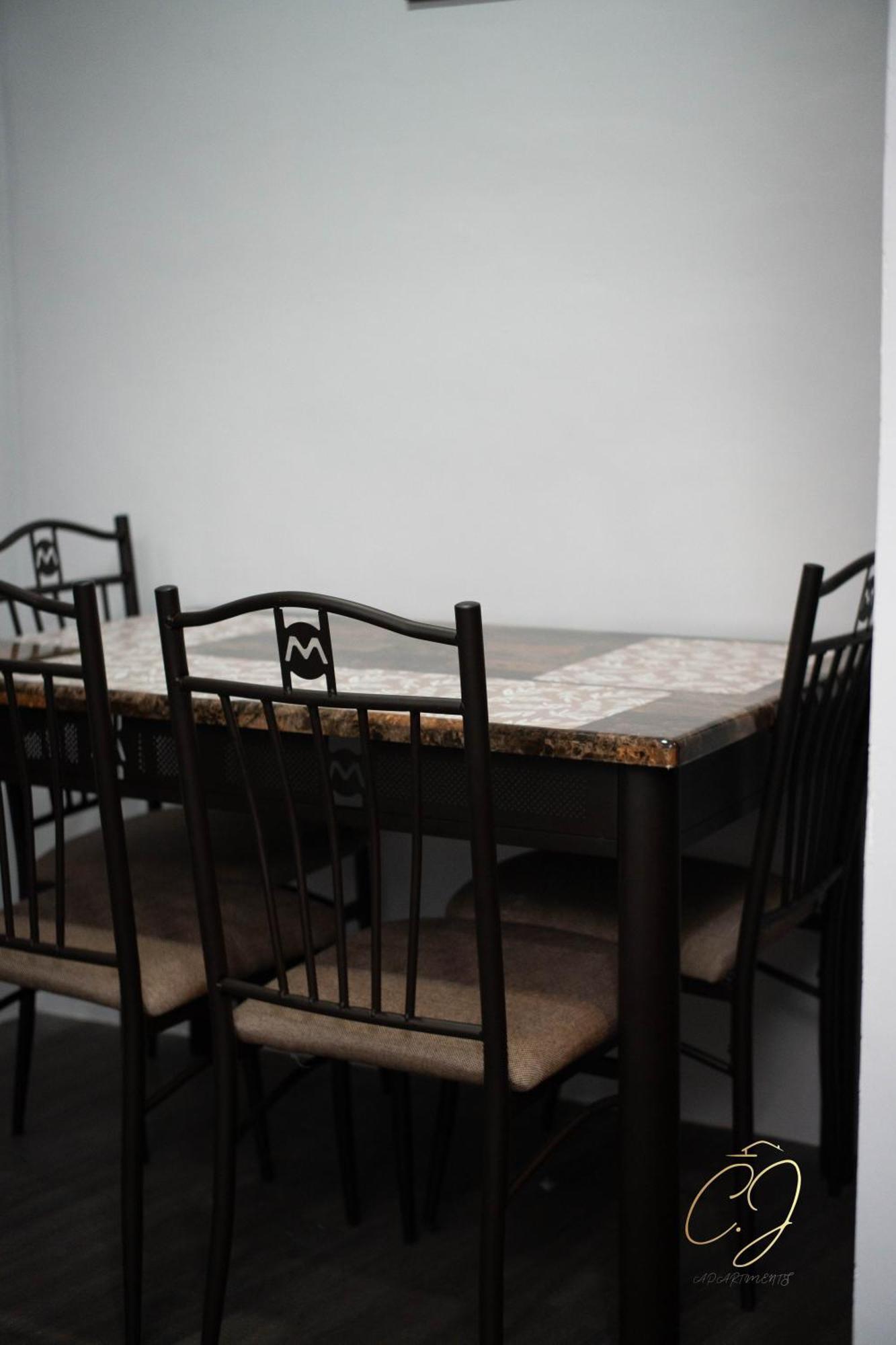 Cj Apartments Olongapo Luaran gambar
